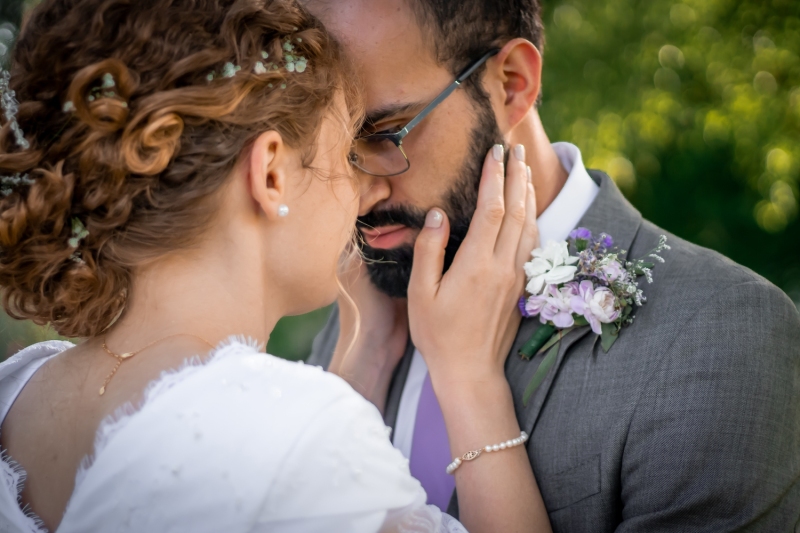 wedding-photographer-victoria-bc-alyssa-orrego-photography-bride-and-groom-2