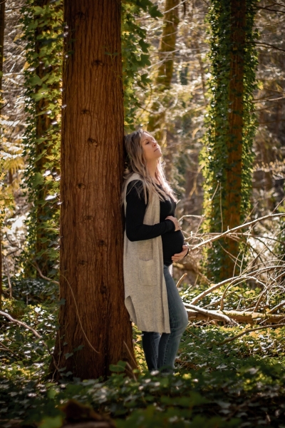 forest-lifestyle-maternity-photoshoot-session-alyssa-orrego-photography-victoria-bc-canada-51