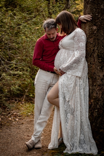 romantic-lifestyle-forest-maternity-photoshoot-session-alyssa-orrego-photography-victoria-bc-canada-22