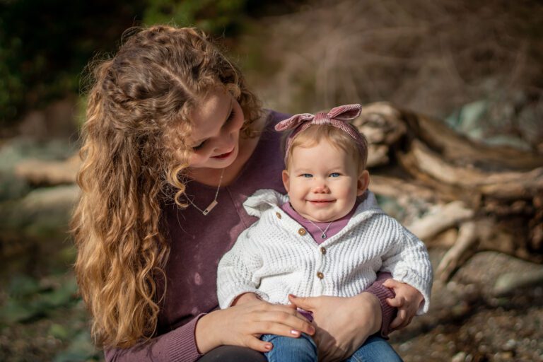 beach family photoshoot mom and baby outdoor family photos