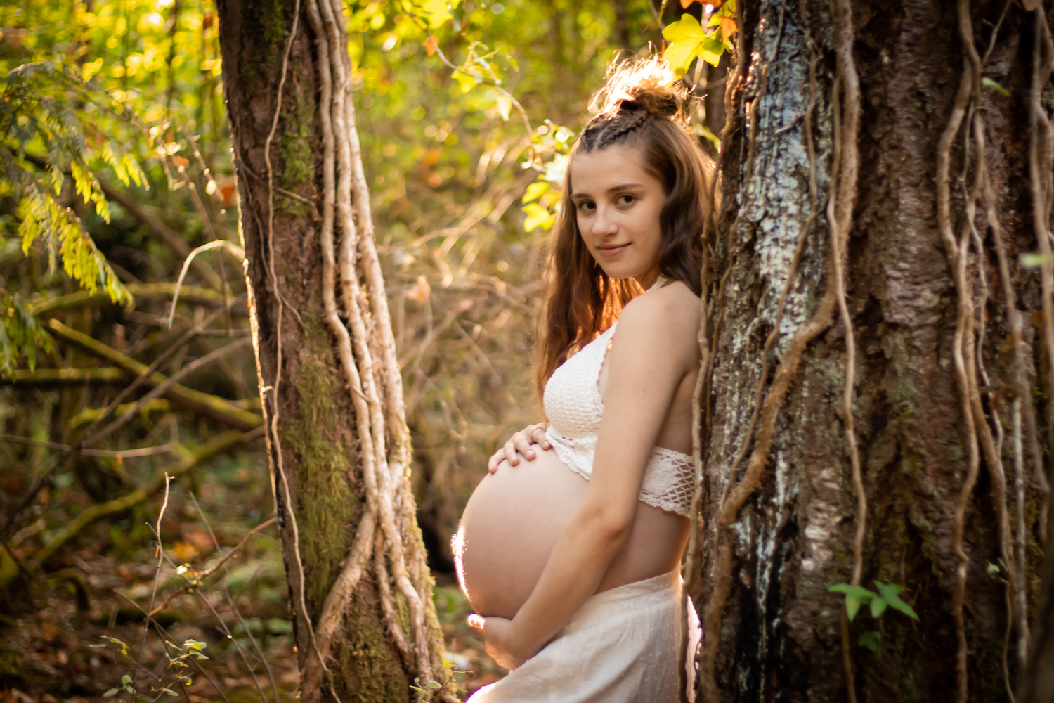 Outdoor Maternity Photoshoot Victoria BC Alyssa Orrego Photography