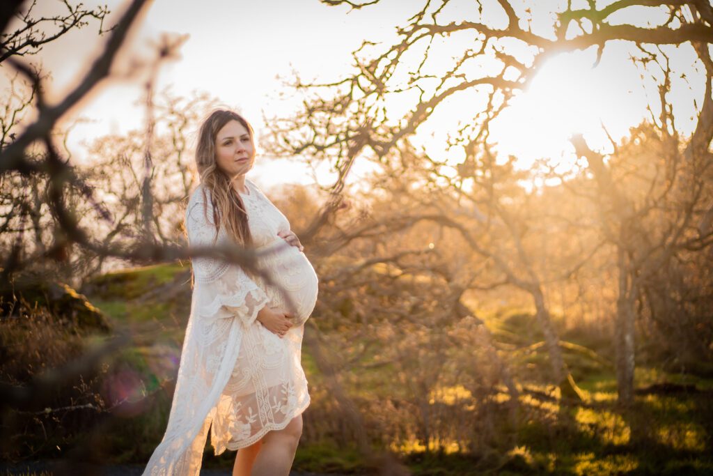 Outdoor Maternity Photoshoot Alyssa Orrego Photography